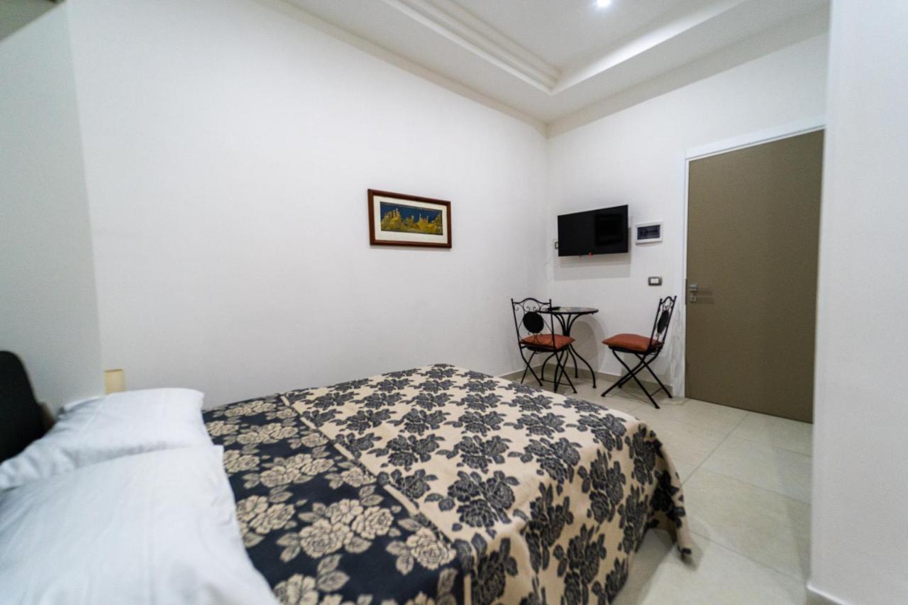 Casa Romeo Guest house *